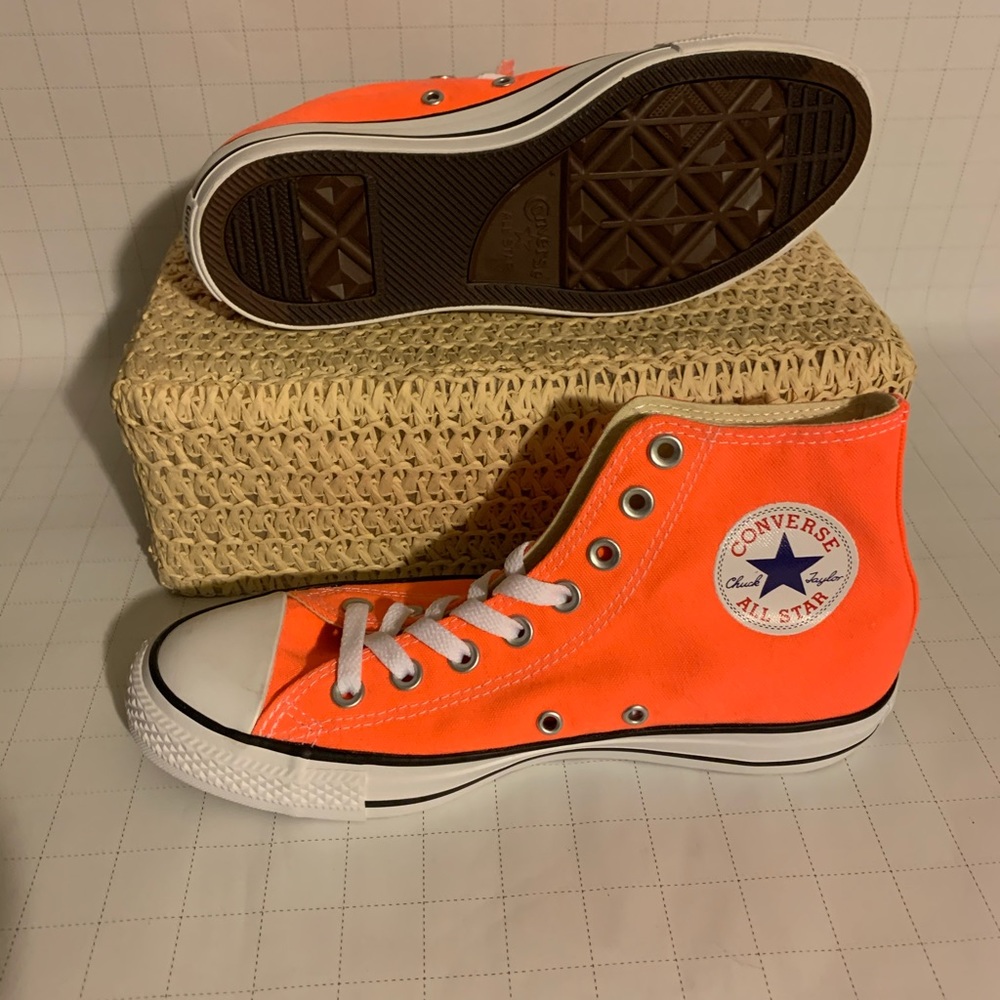 High Top Converse Chuck Taylor
